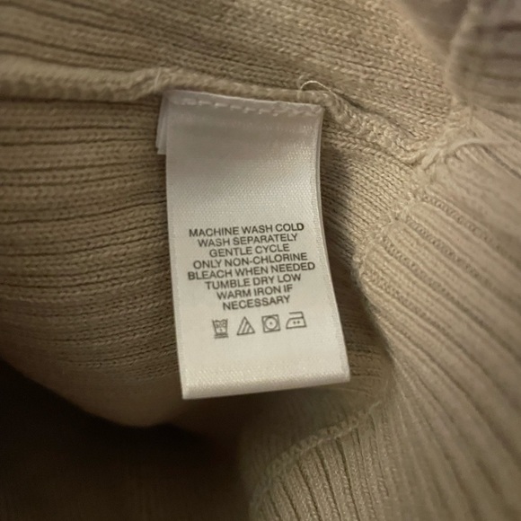 LEVI'S Red Tab 100% Cotton Knit Tan Crewneck Sweater Men's Sz L. RIBBED DETAILS - Picture 5 of 5